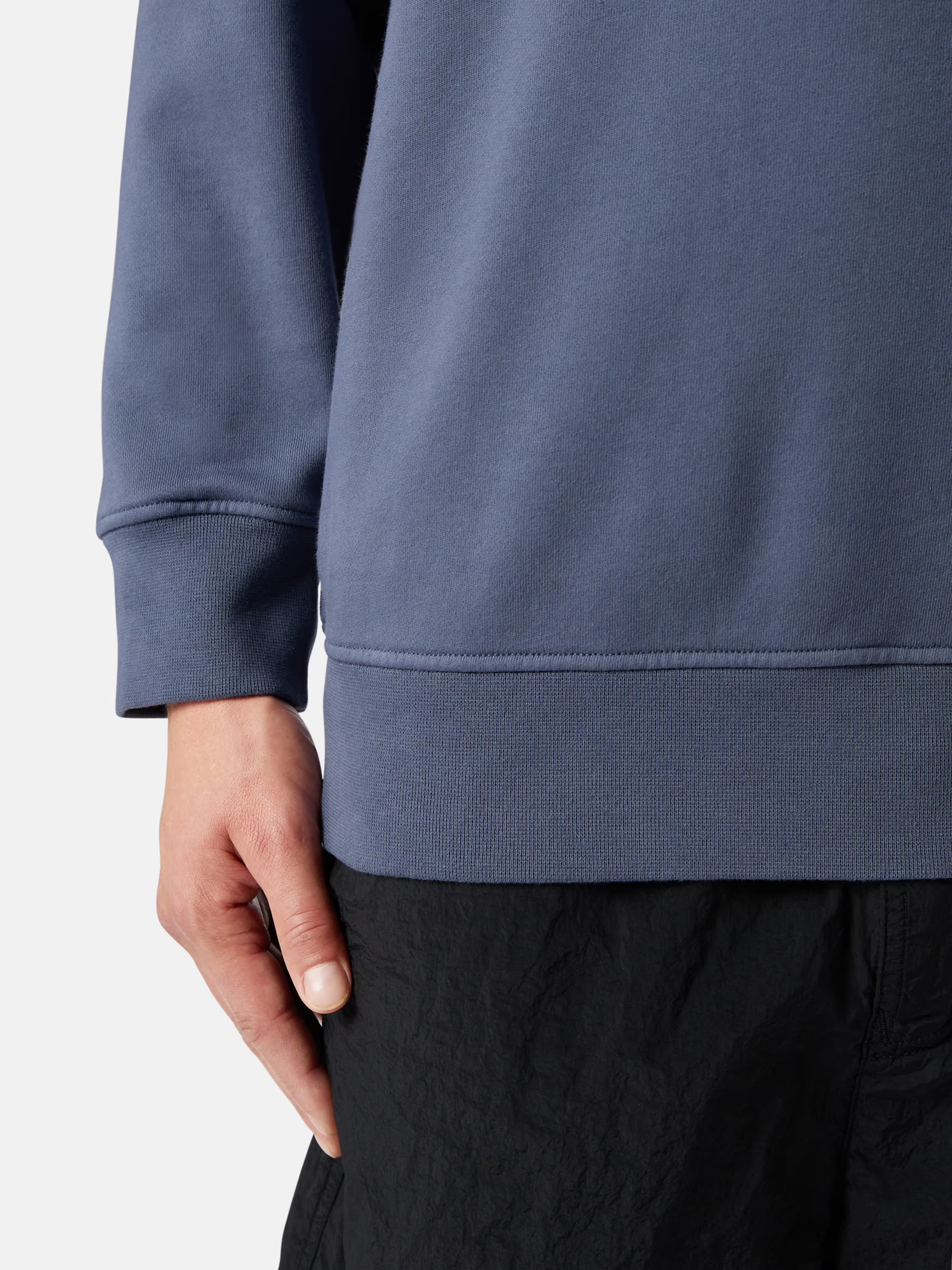 Свитшот-Stone-Island-Синий3_M10423190-1.jpeg