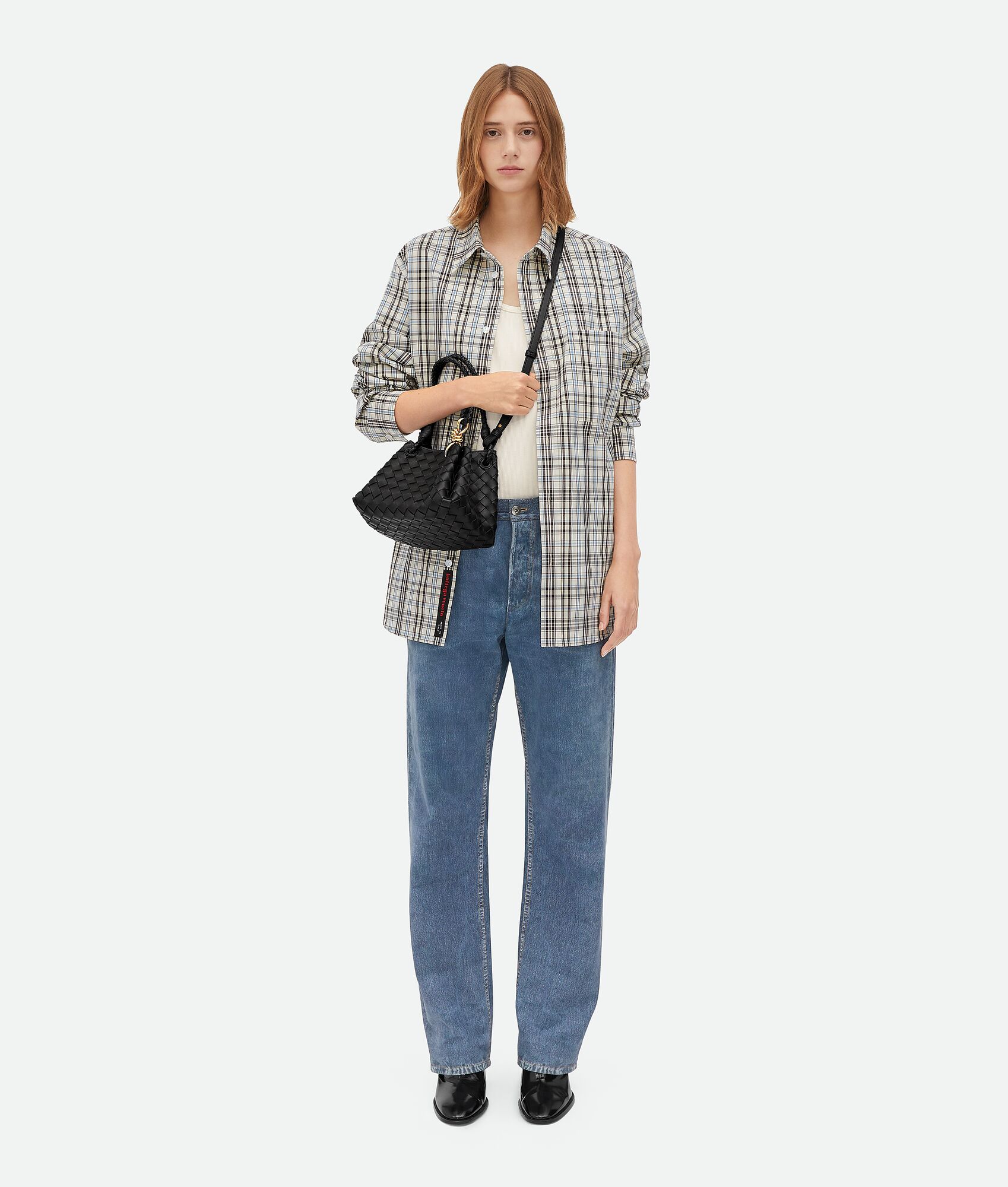 Сумка-Bottega-Veneta-Parachute-Small-Intrecciato-Черная4_N10418380-1.jpeg
