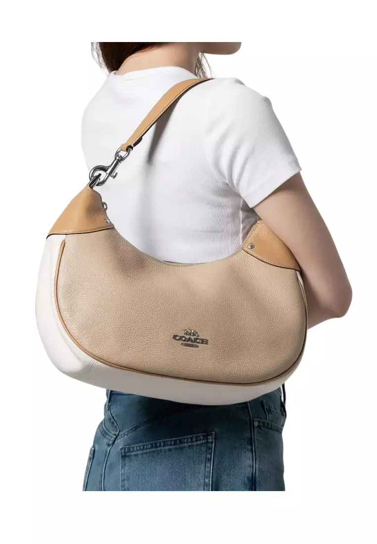 Сумка-Coach-Mara-Hobo-Бежевая2_N10409940-1.webp