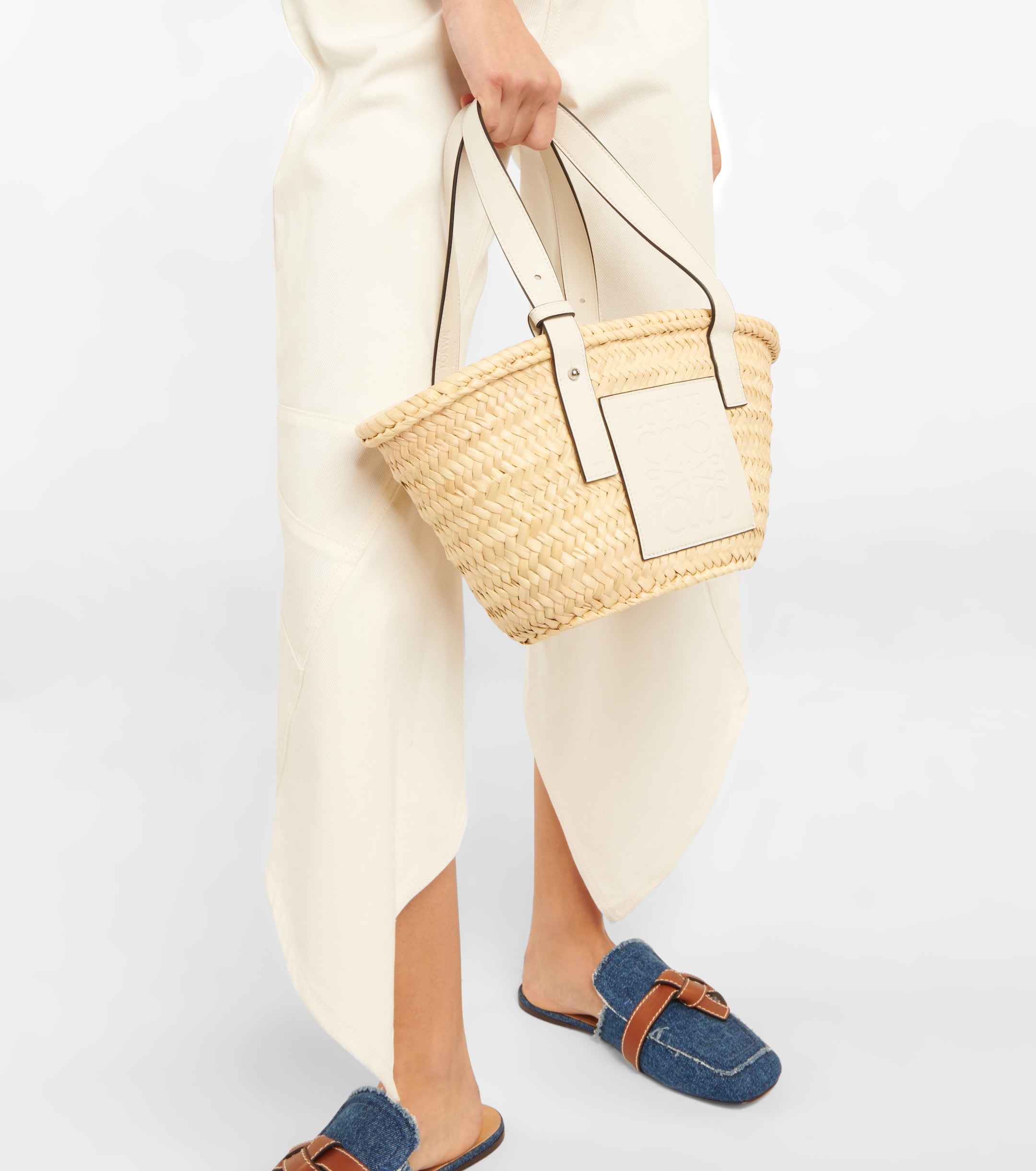 Сумка-Loewe-Section-Белая1_N10405220-1.jpeg