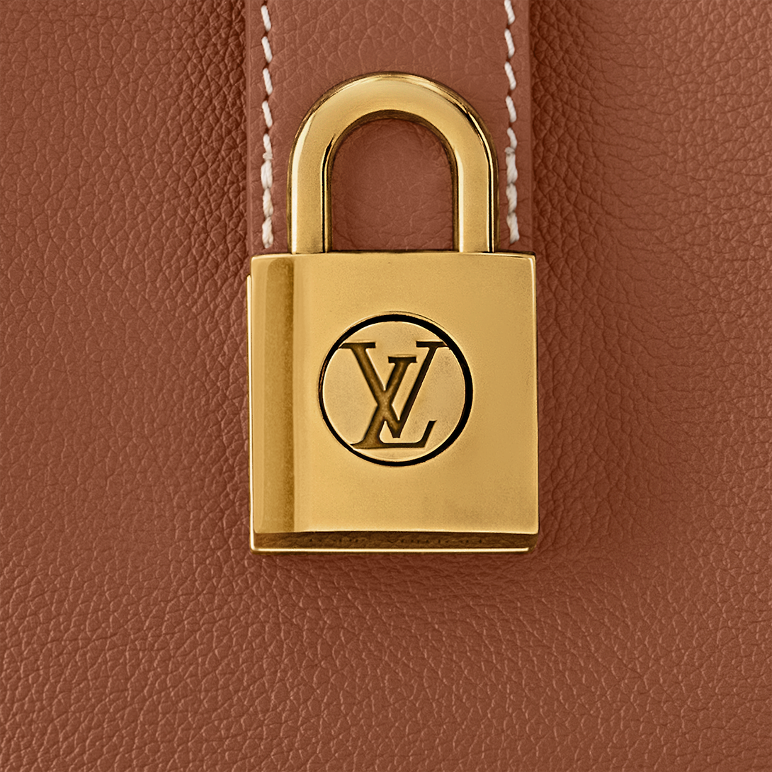 Сумка-Louis-Vuitton-Low-Key-Shoulder-Bag-Коричневая4_N10411780-1.png