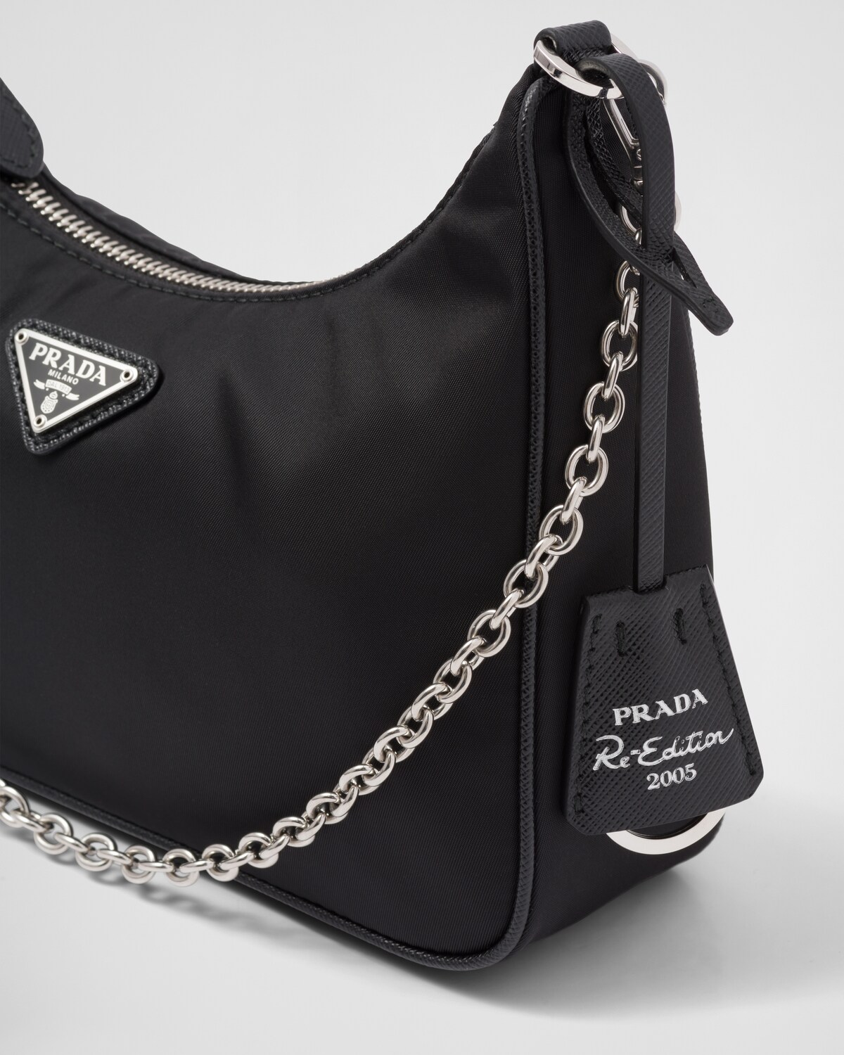 Сумка-Prada-Re-edition-2000-Черная4_N10406620-1.jpeg