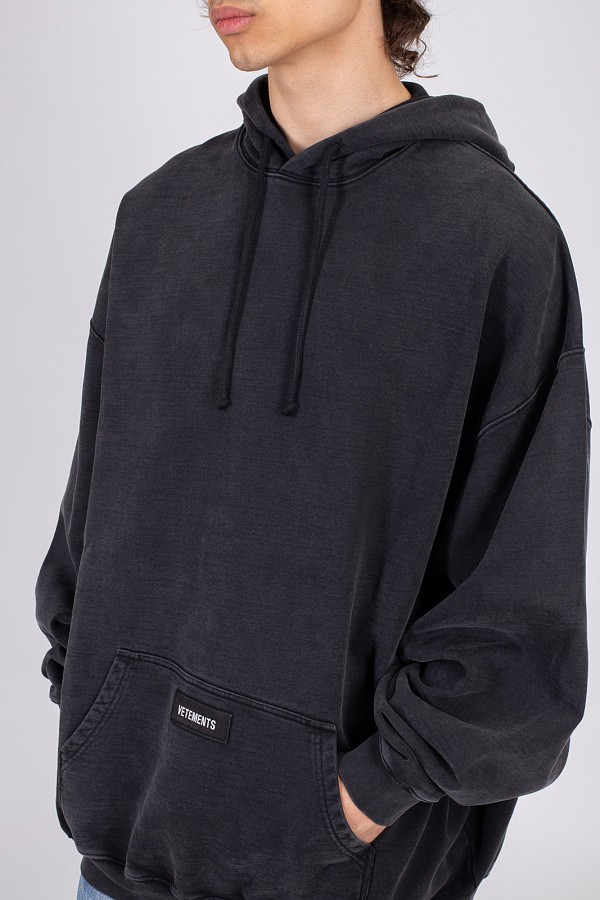 Толстовка-Vetements-Oversize-Черная4_F10421700-1.jpeg