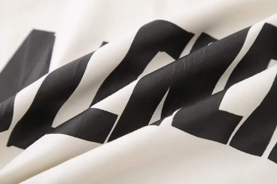 Футболка-Balenciaga-Tape-Type-Tee-Белая2_F10413410-1.jpeg