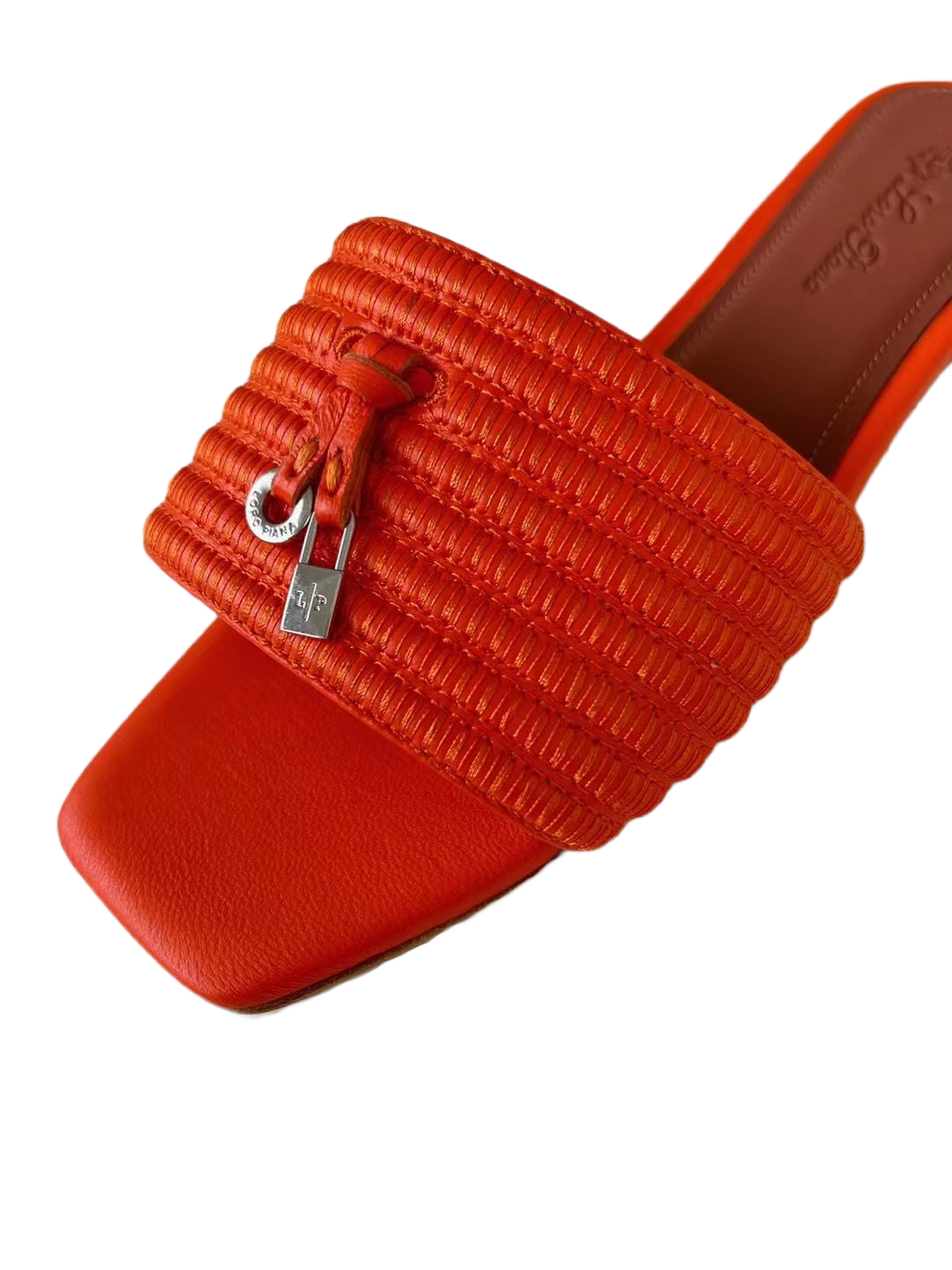 Шлепанцы-Loro-Piana-Sprightly-Charms-Оранжевые2_F10339810-1.png