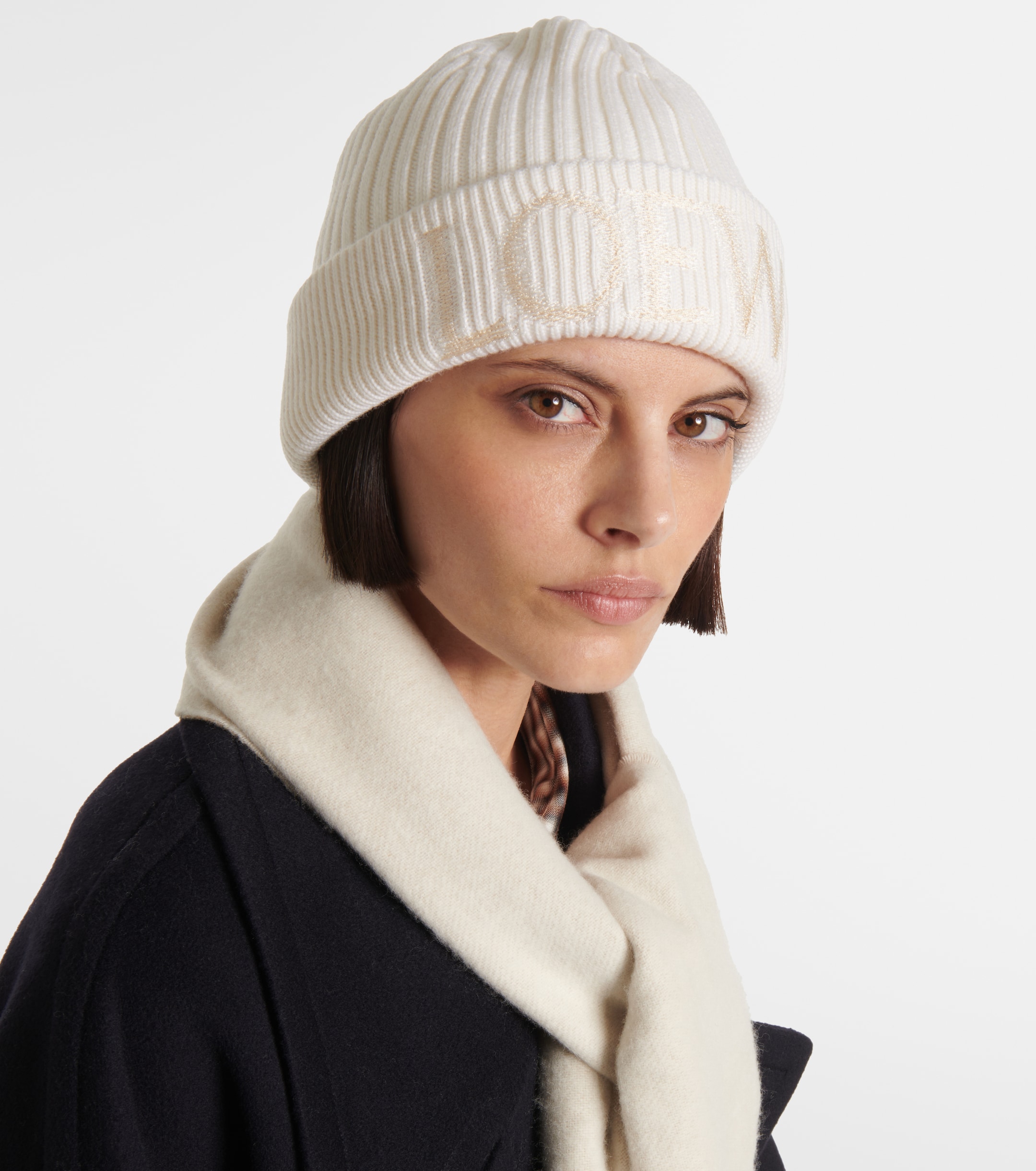 Бейсболка-Loewe-Белая1_F10428970-1.jpeg