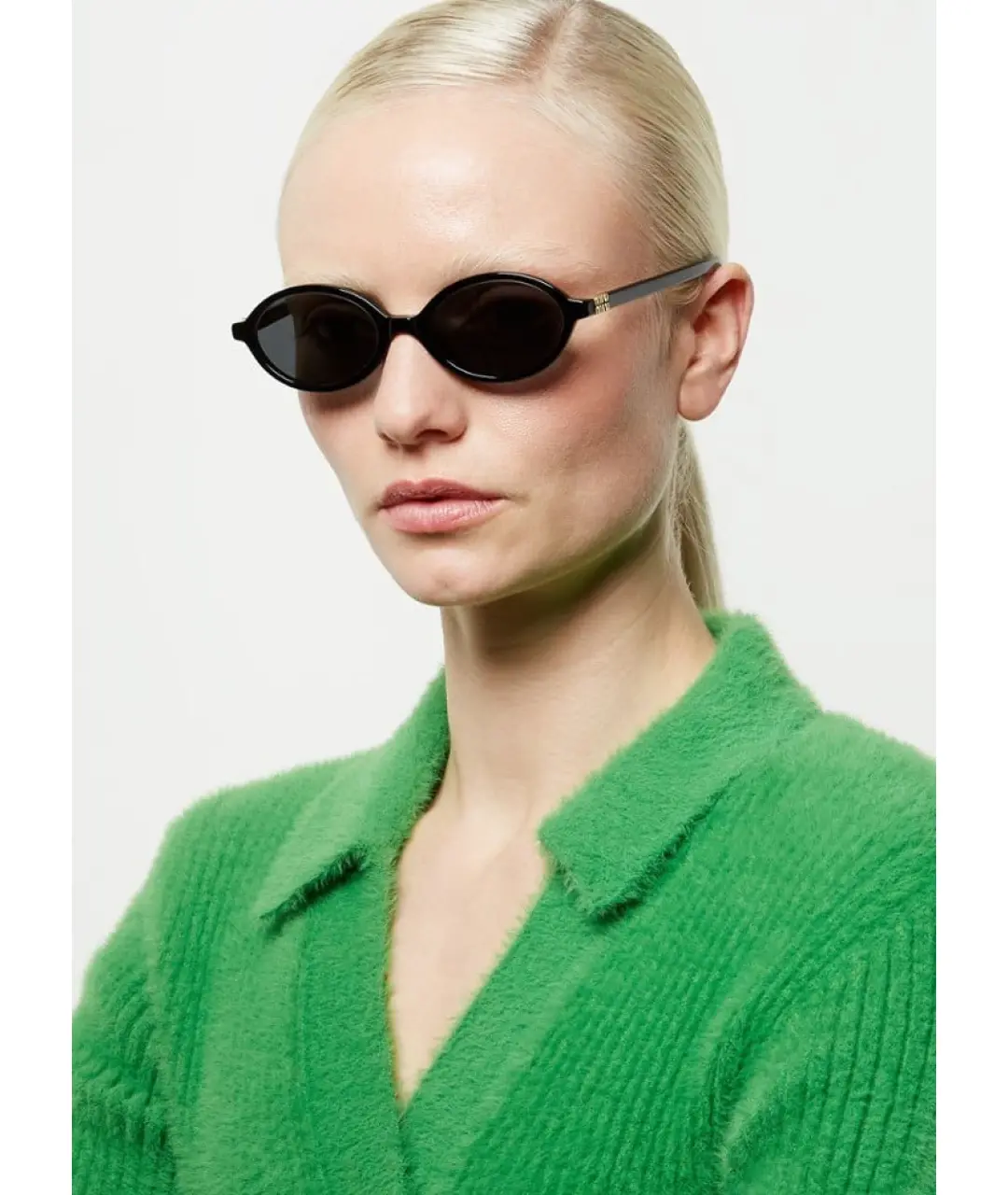 Очки-Miu-Miu-Regard-Черные2_F10431910-1.webp