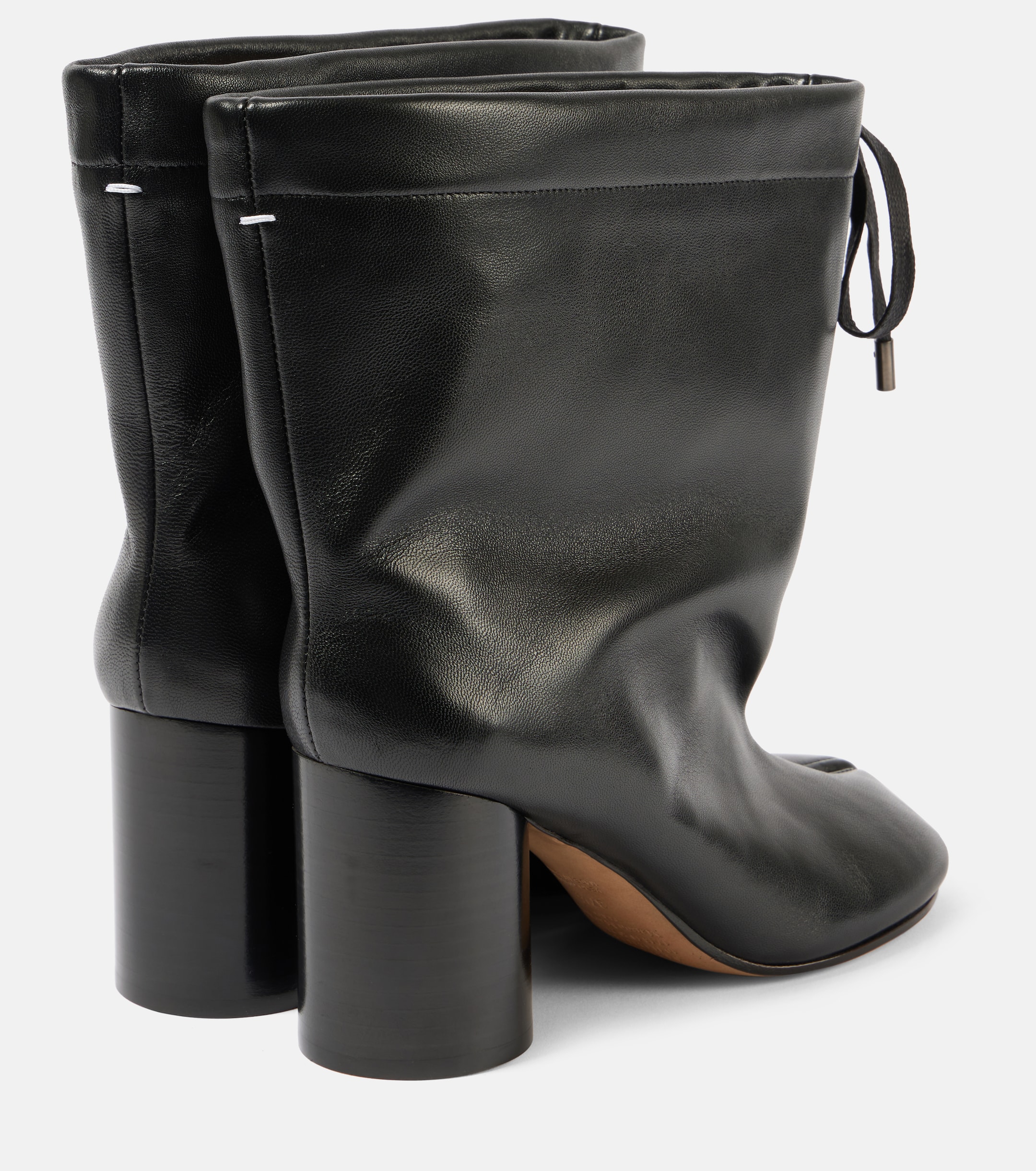 Сапоги-Maison-Margiela-Tabi-Черные1_F10431530-1.jpeg