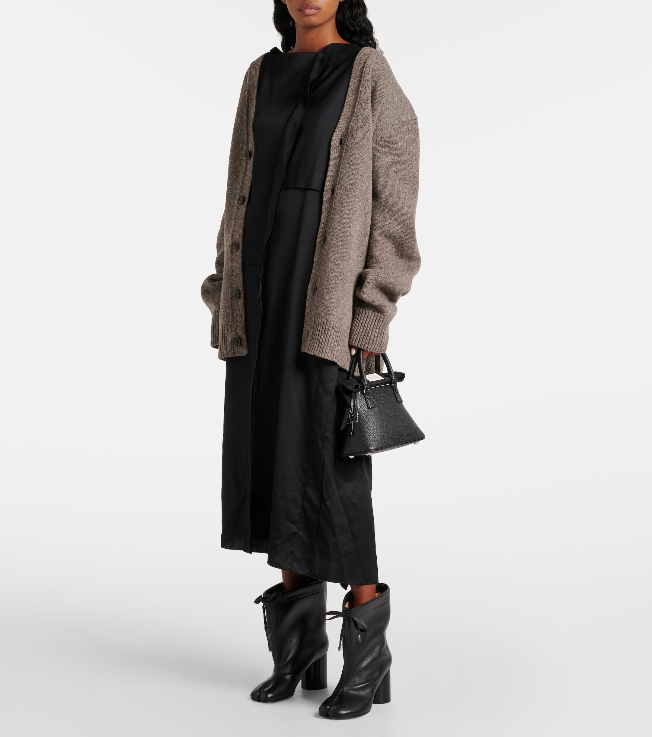 Сапоги-Maison-Margiela-Tabi-Черные2_F10431530-1.jpeg