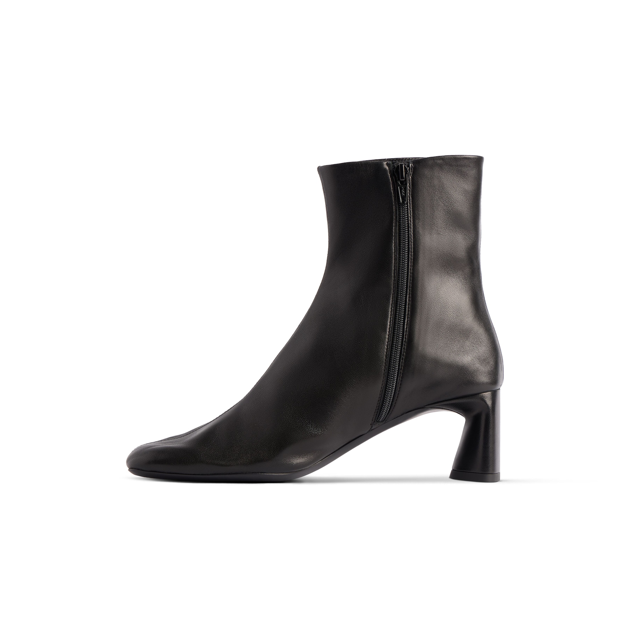 Ботильоны-Balenciaga-Duty-Free-60-Черные2_F10437160-1.jpeg