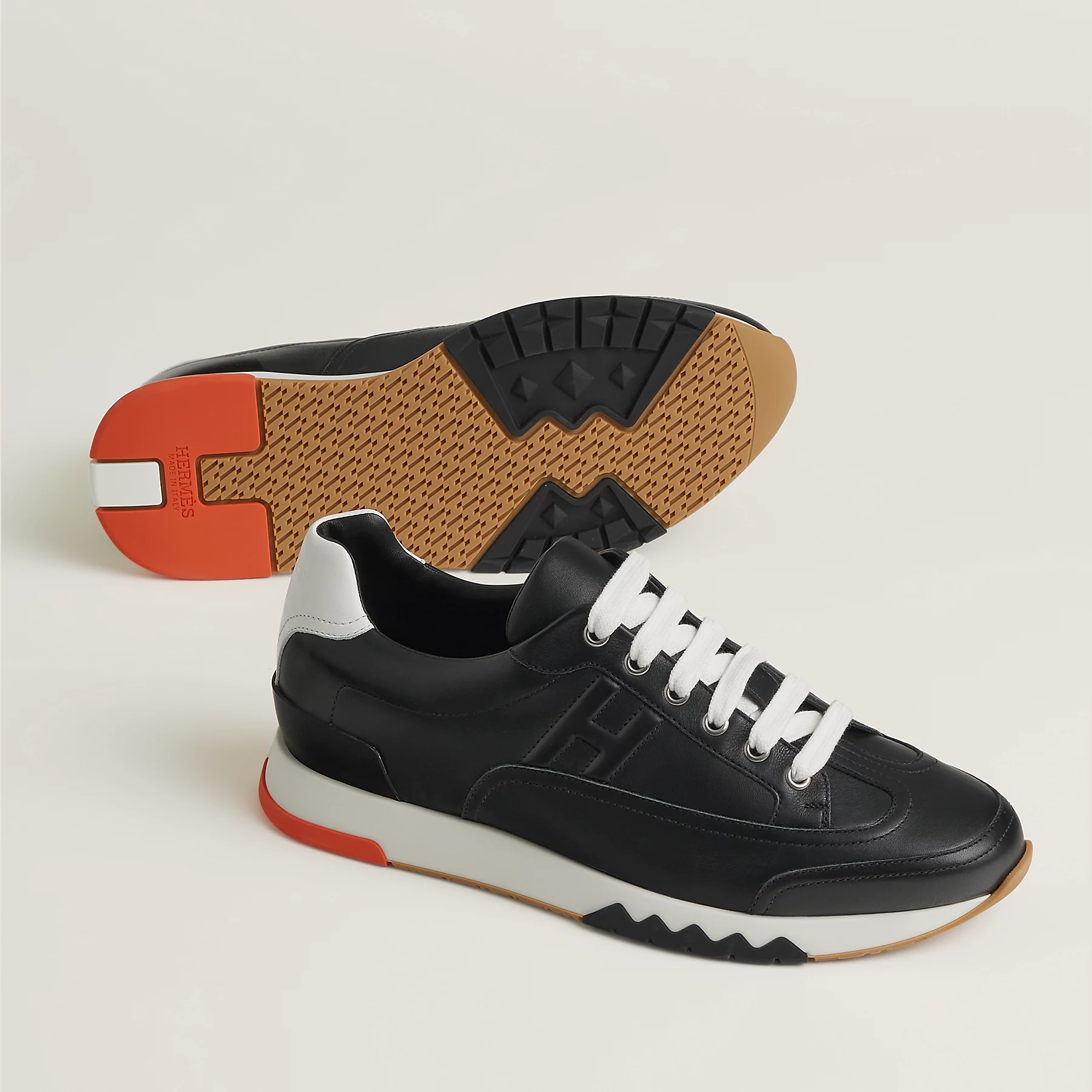 Кроссовки-Hermes-Trail-Черные1_M10437480-1.webp