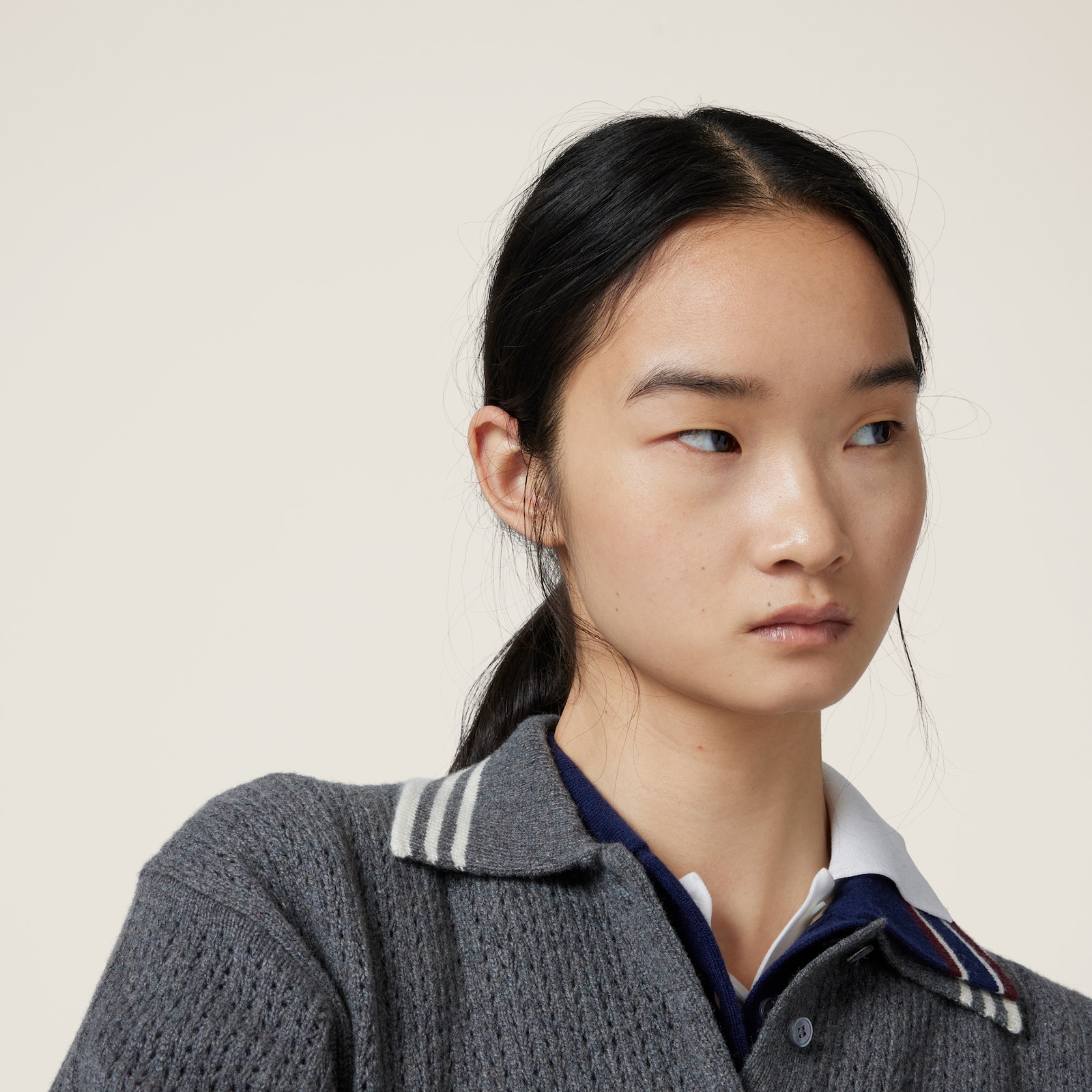 Свитшот-Miu-Miu-Серый4_F10436790-1.jpeg