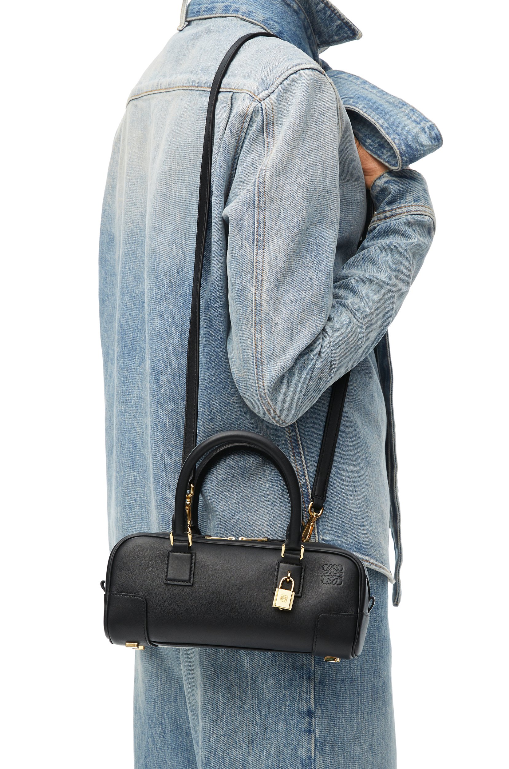 Сумка-Loewe-Amazona-23-Черная1_N10436000-1.jpeg