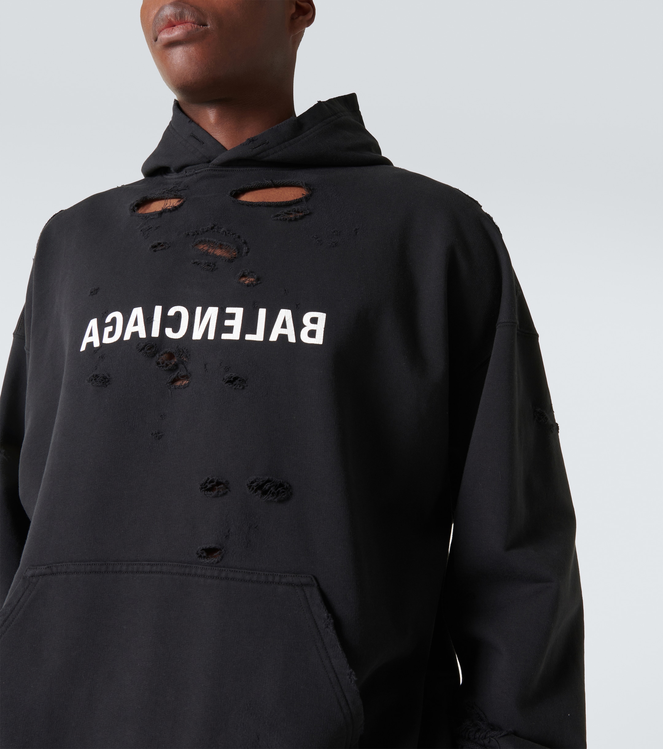 Толстовка-Balenciaga-Ul-Черная4_M10433360-1.jpeg