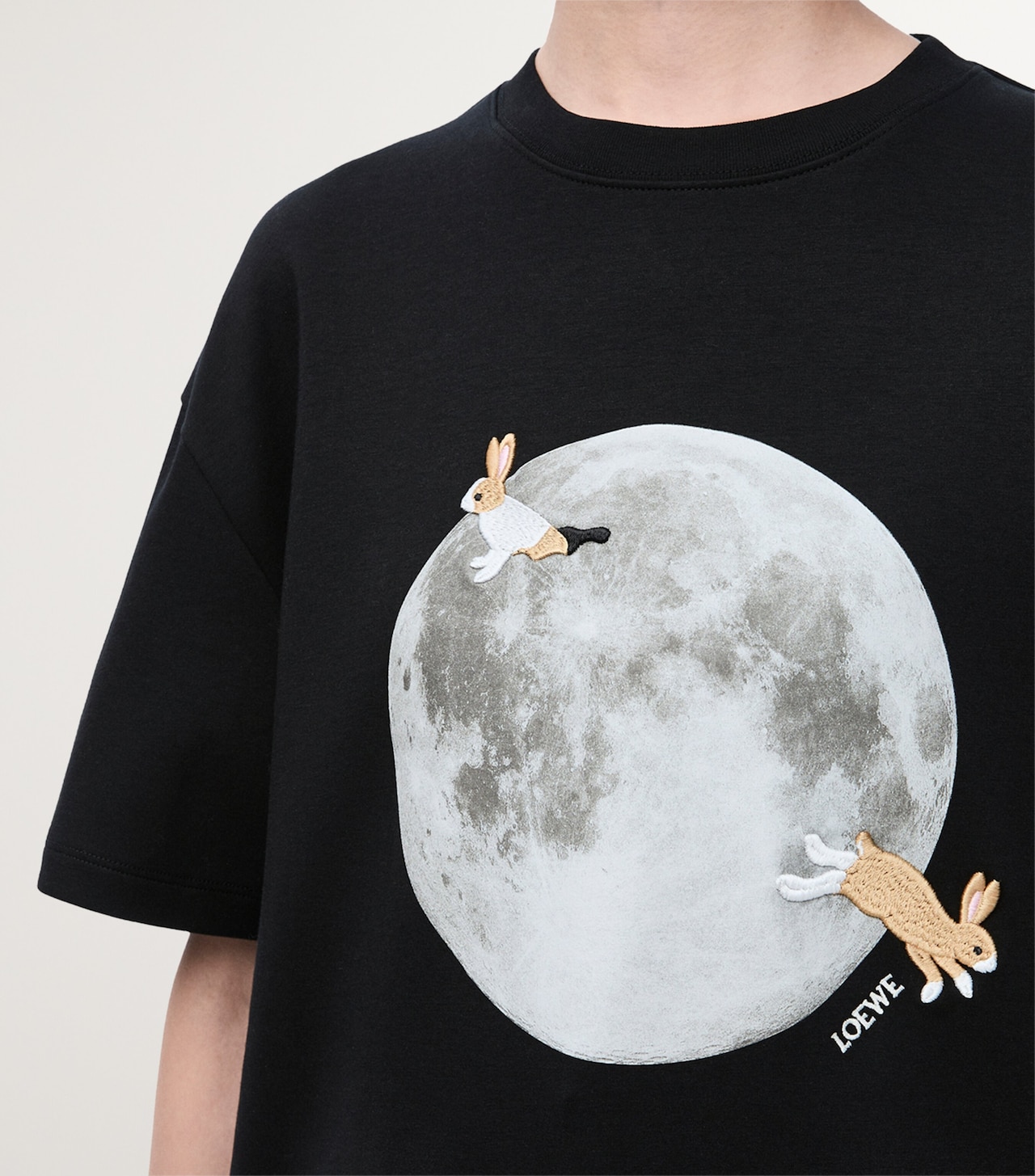 Футболка-Loewe-Suna-Fujita-Черная2_F10439770-1.jpeg